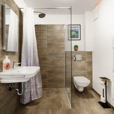 Boardinghaus Gruenefeld W1 - Schoene Serviced - Kueche - Smart Tv - P - Rainshower Apartament Mettingen (North Rhine-Westphalia)